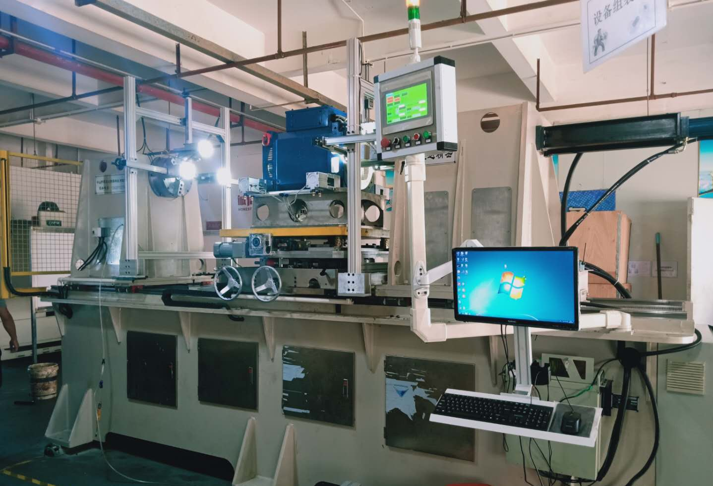 生產(chǎn)永磁電機(jī)的合裝機(jī) 生產(chǎn)永磁電機(jī)的合裝機(jī)